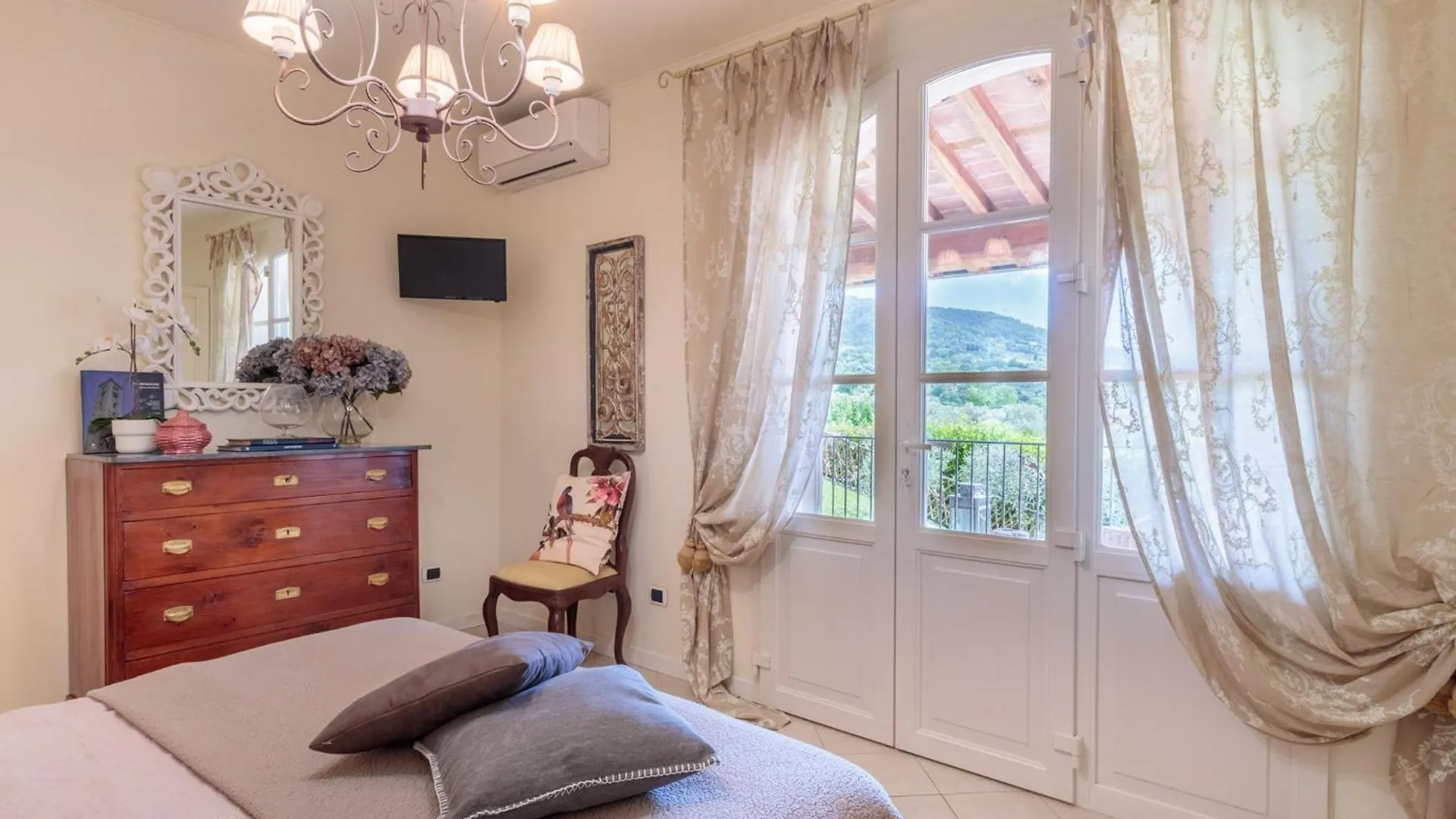 Beautiful Villa Lory On The Hills Of Lucca Piaggiori